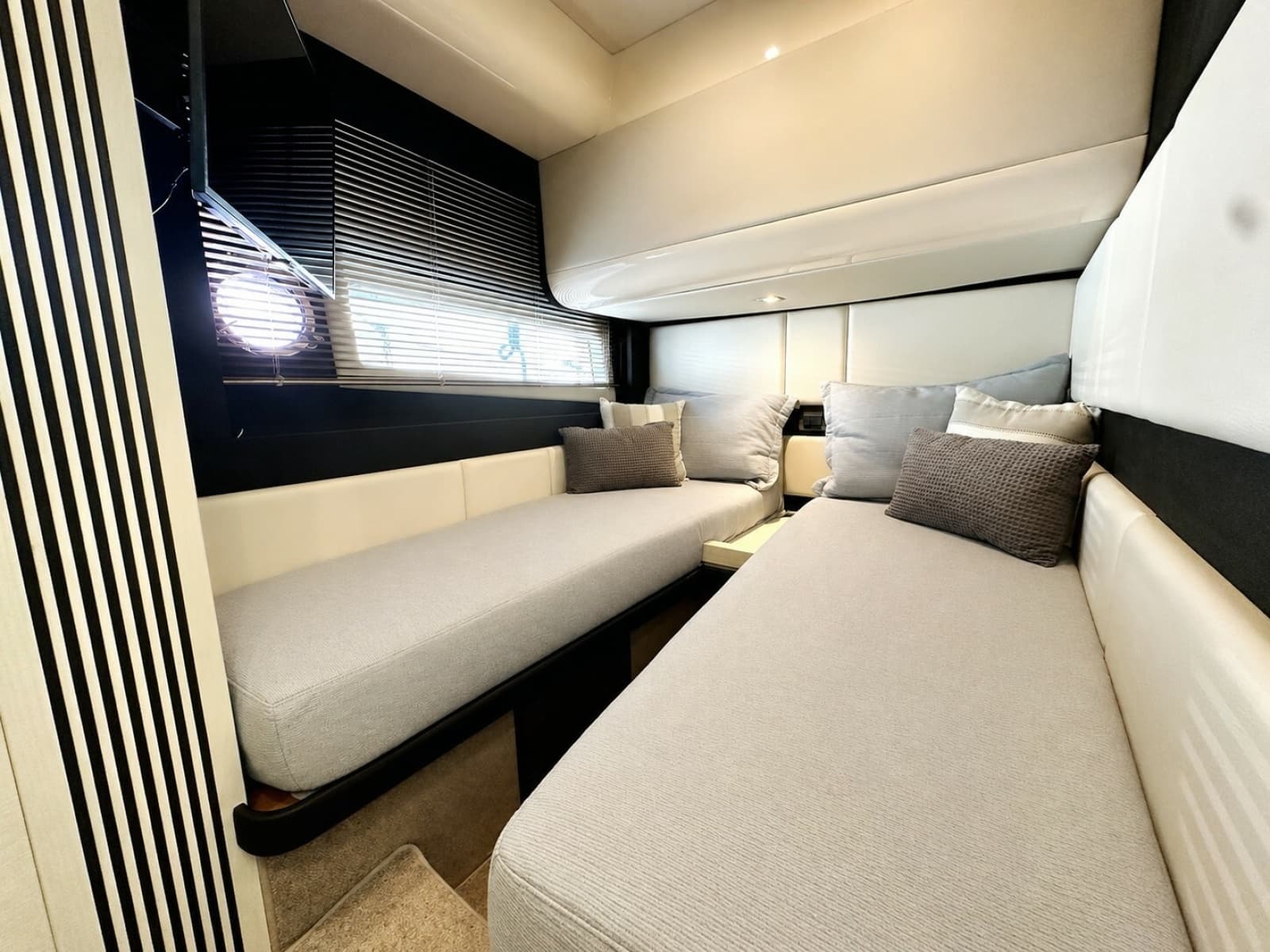 2015 Azimut 55S - Photo 34