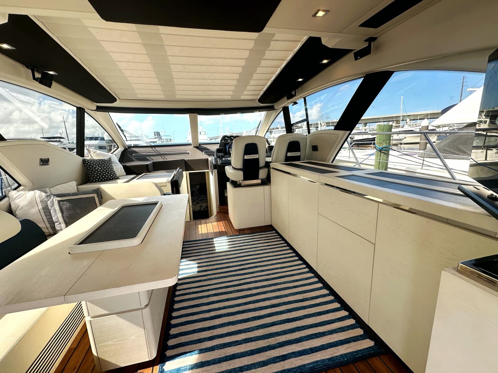 2015 Azimut 55S - Photo 21