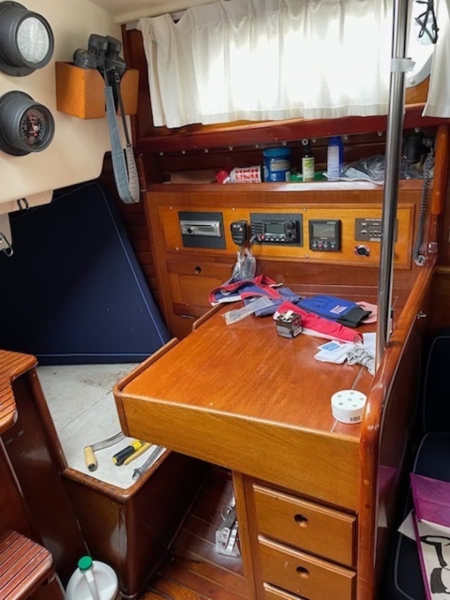 1980 Bristol 35.5 Keel/CB - Photo 12