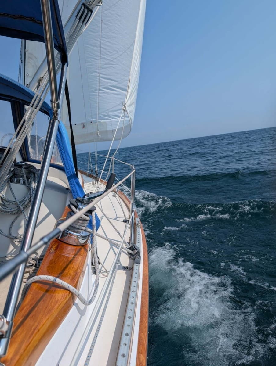 1980 Bristol 35.5 Keel/CB - Photo 3