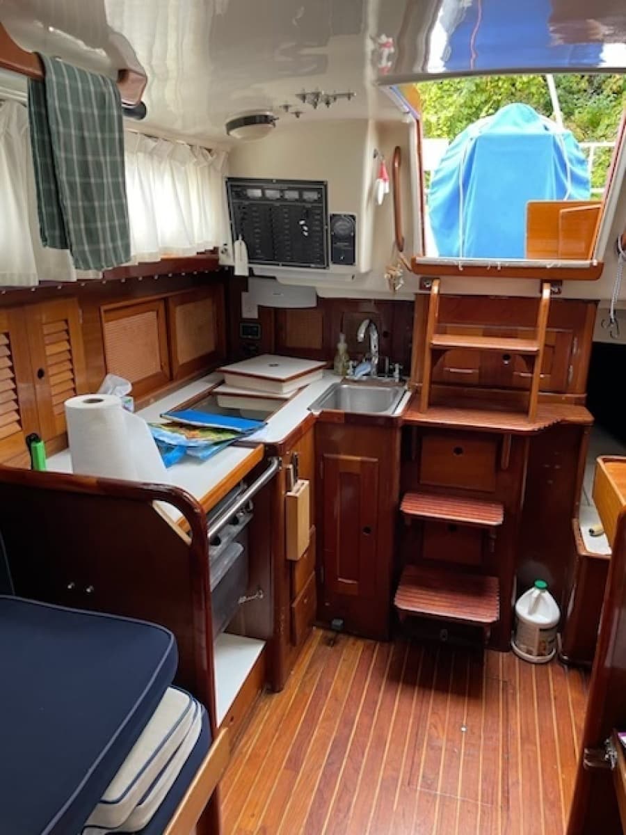 1980 Bristol 35.5 Keel/CB - Photo 11