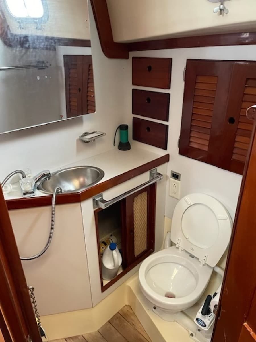 1980 Bristol 35.5 Keel/CB - Photo 14