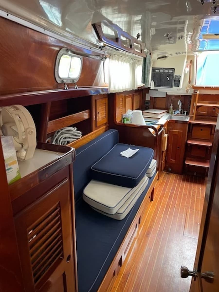 1980 Bristol 35.5 Keel/CB - Photo 10