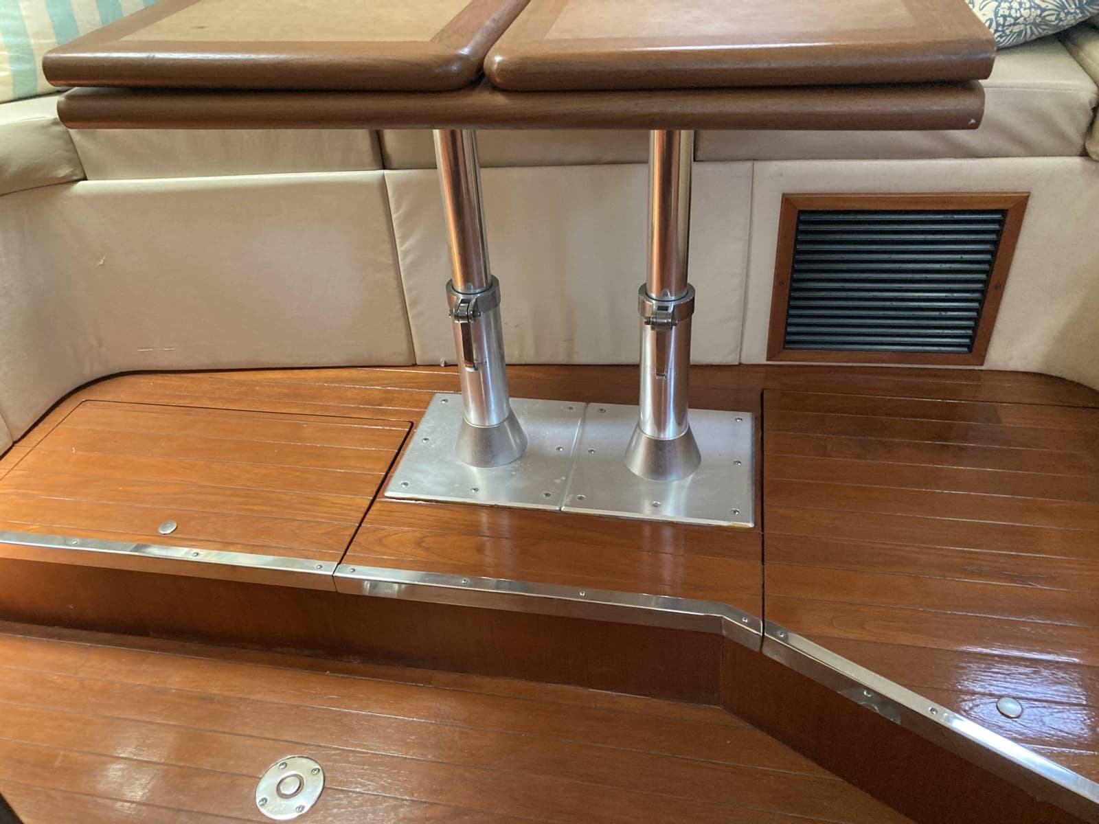 1995 Tiara Yachts 4000 - Photo 9