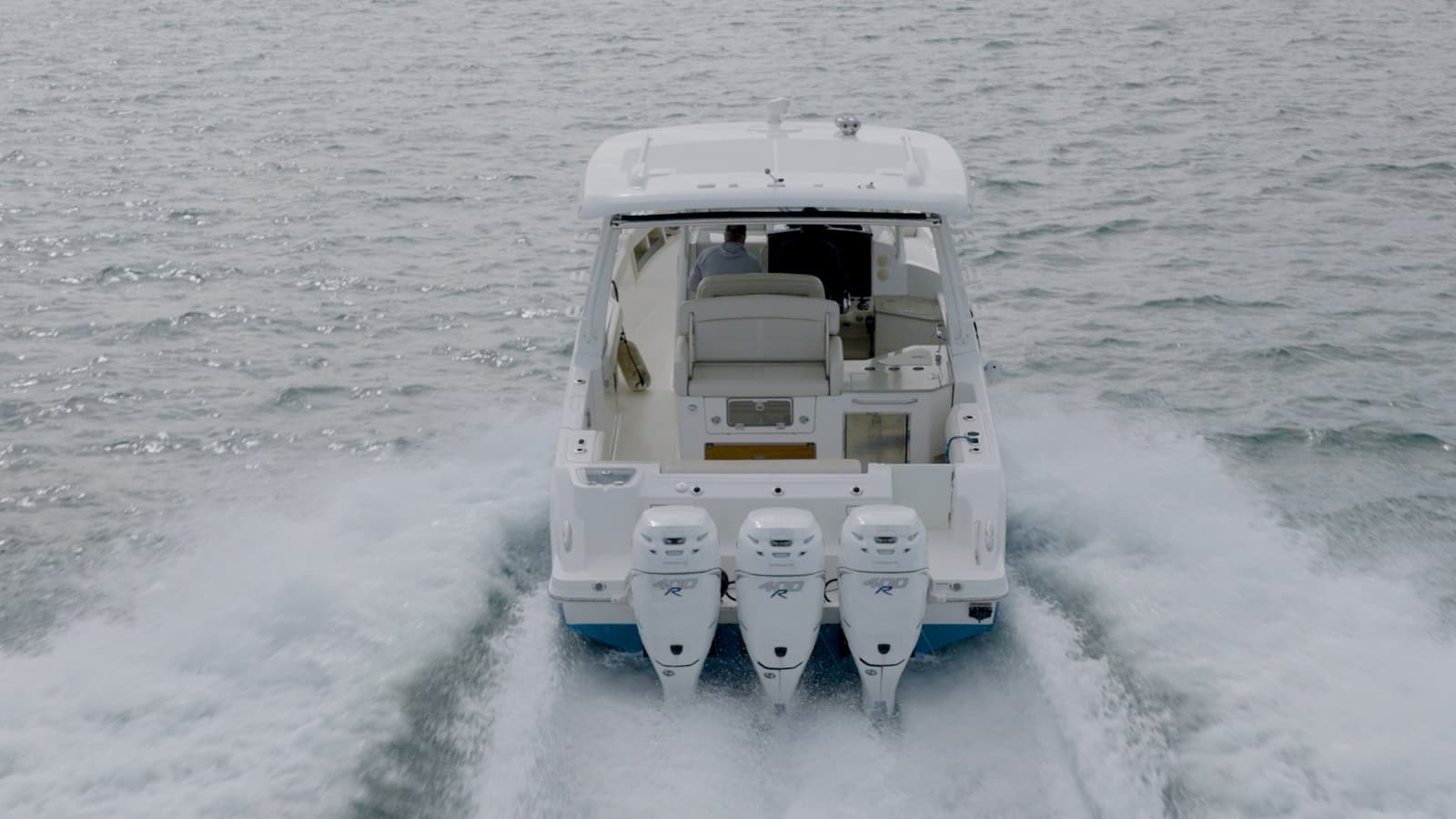 2018 Boston Whaler Outrage - Photo 2