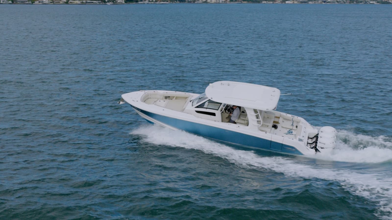 2018 Boston Whaler Outrage - Photo 1