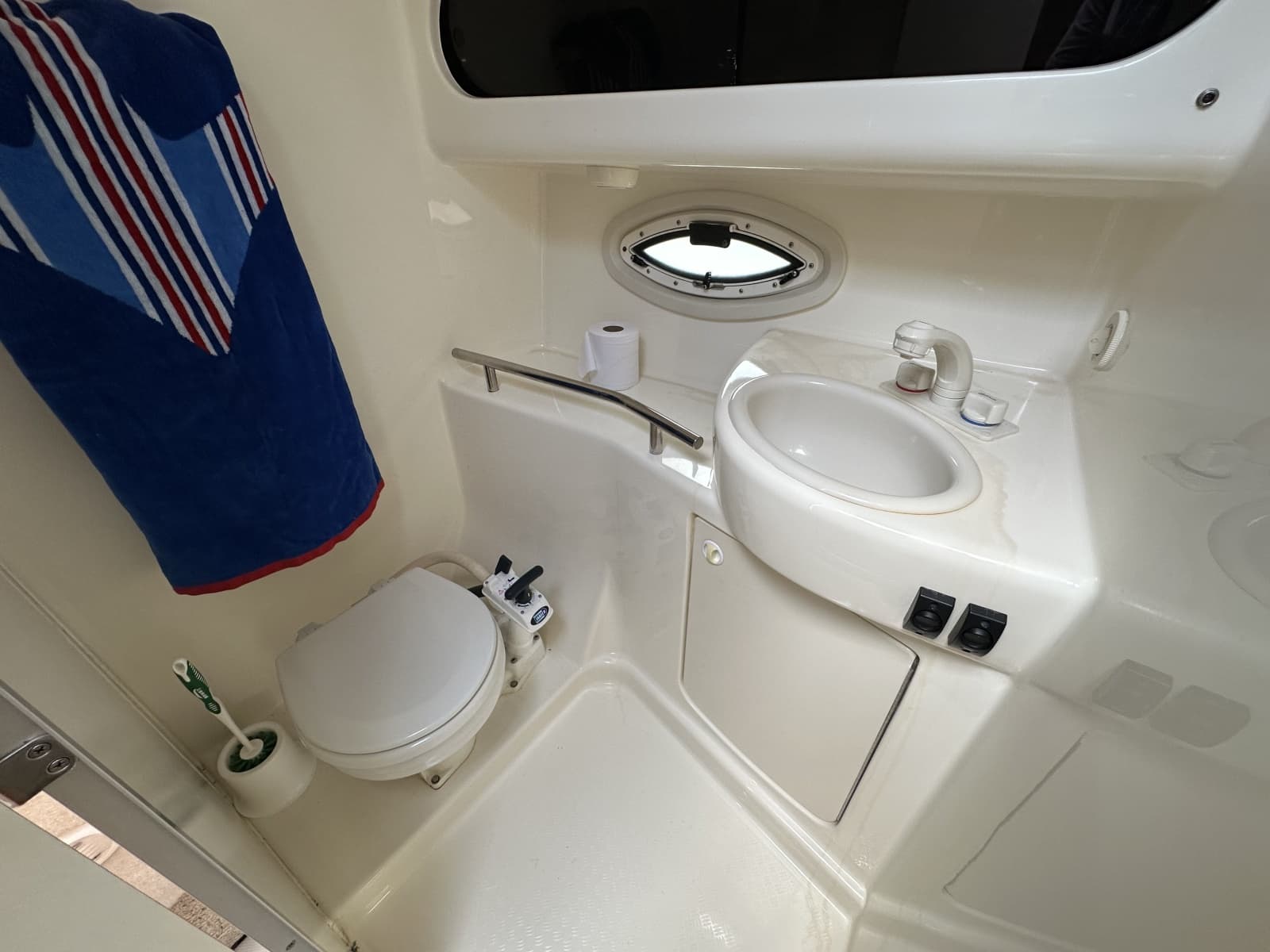 2006 Bayliner 305 - Photo 33