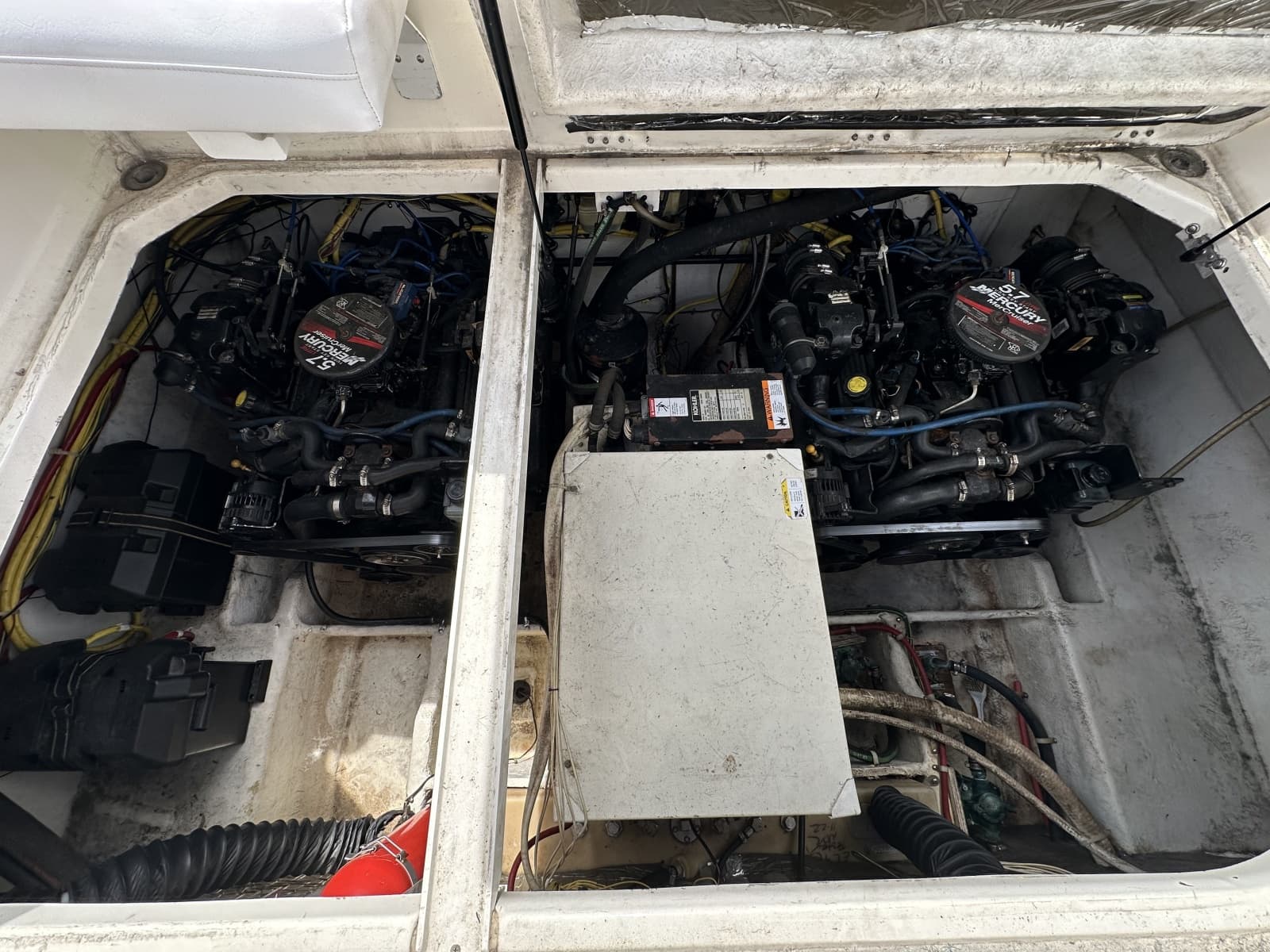 2006 Bayliner 305 - Photo 49