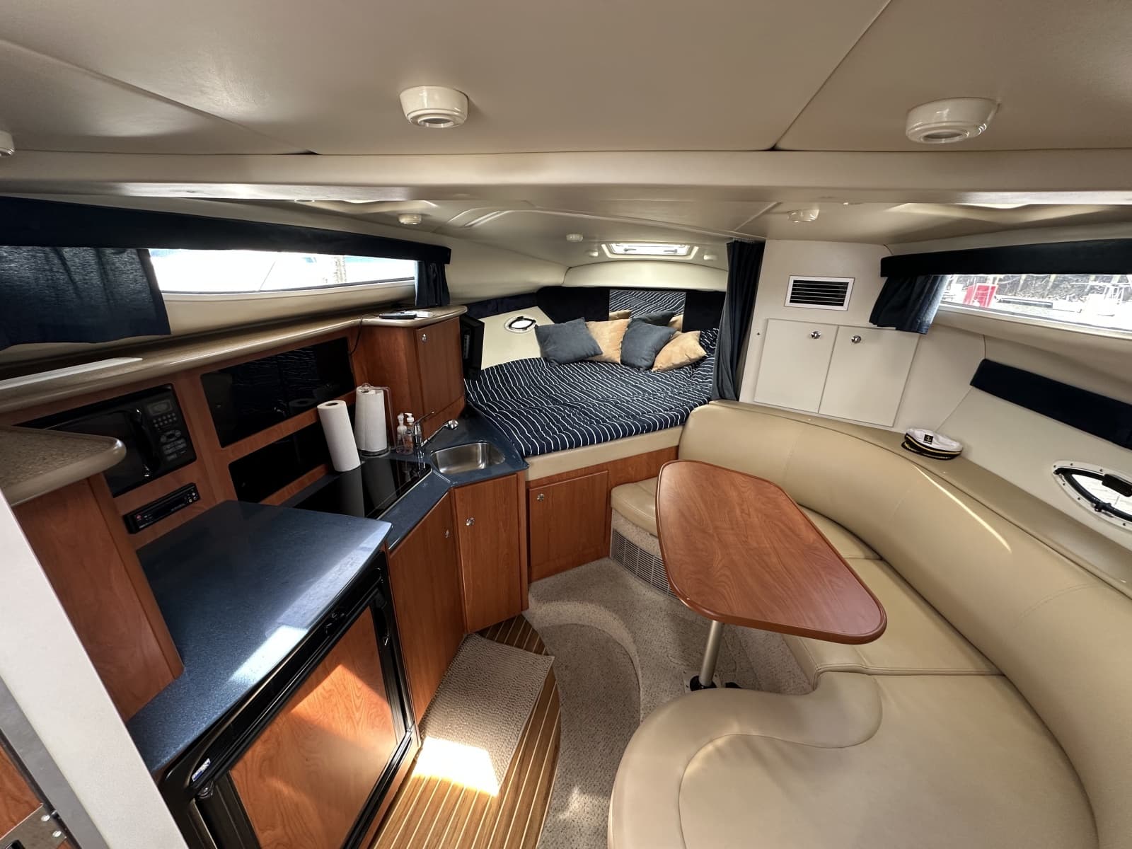 2006 Bayliner 305 - Photo 24