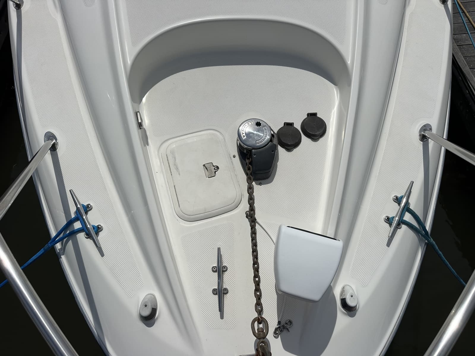 2006 Bayliner 305 - Photo 26