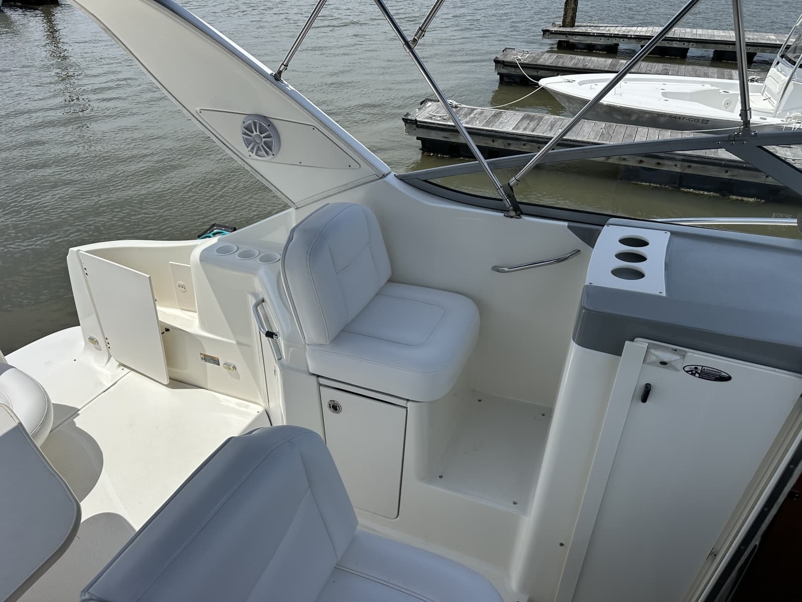 2006 Bayliner 305 - Photo 19
