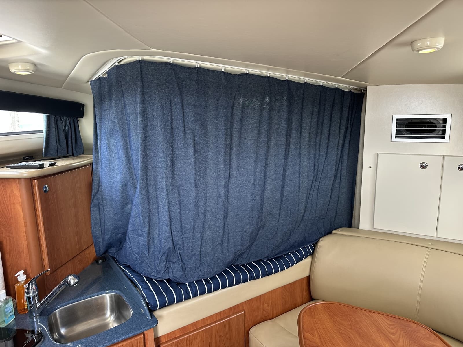 2006 Bayliner 305 - Photo 41