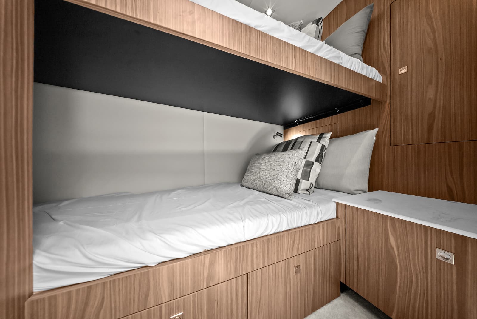 2025 Cruisers Yachts 50 Cantius - Photo 64