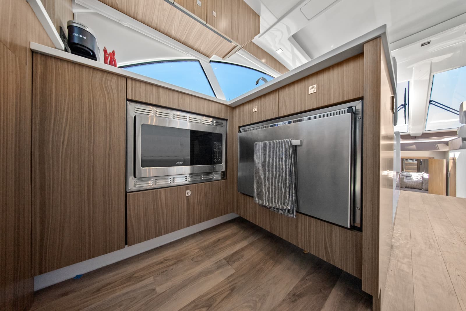 2025 Cruisers Yachts 50 Cantius - Photo 37