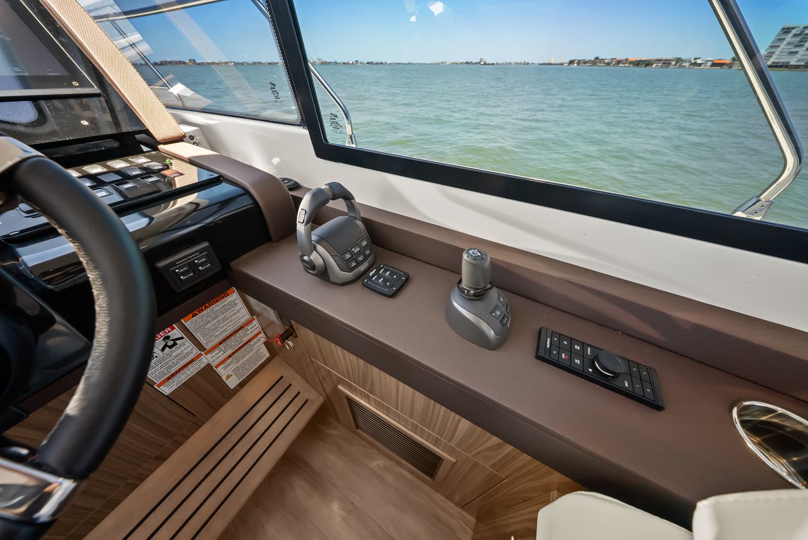2025 Cruisers Yachts 50 Cantius - Photo 59