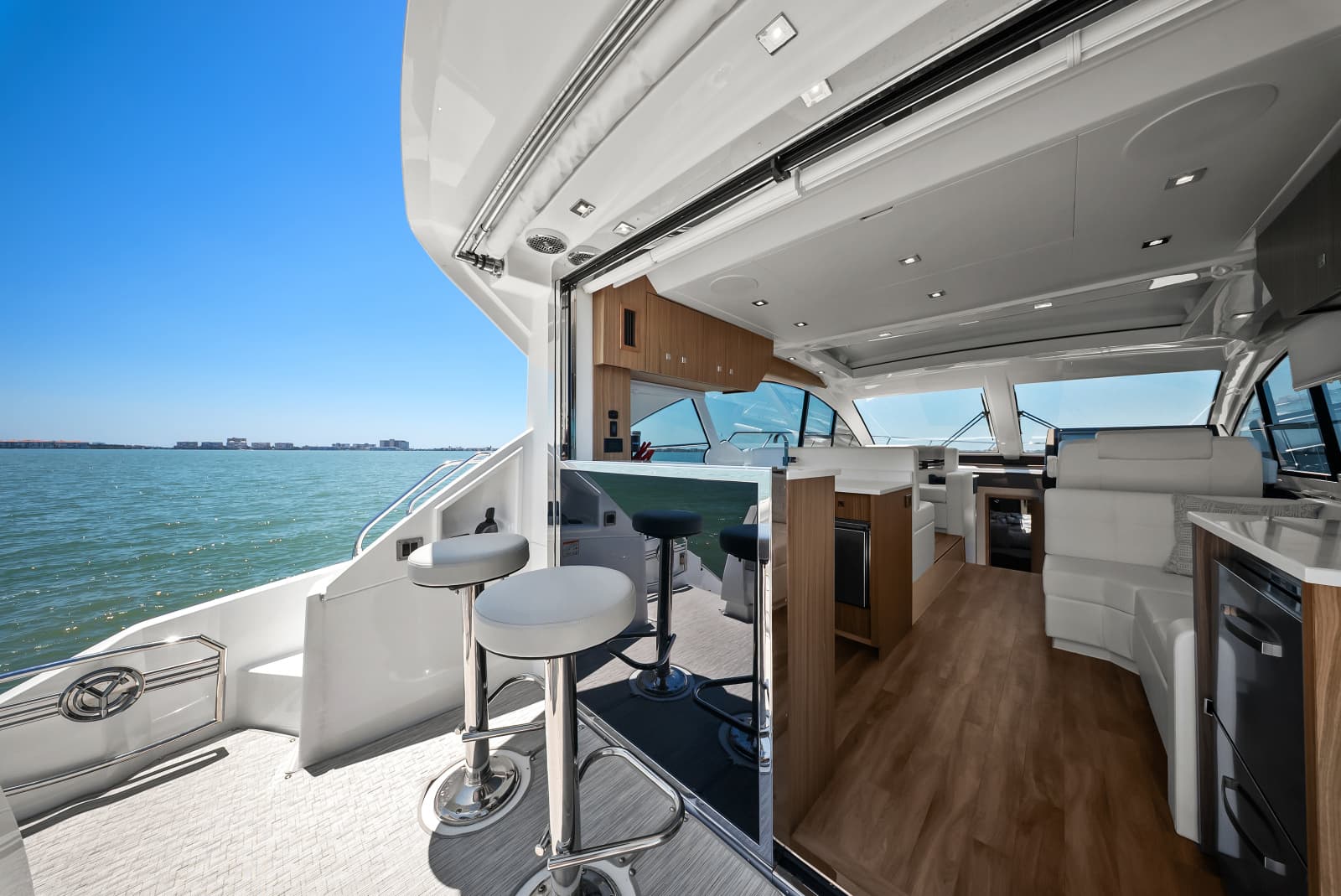 2025 Cruisers Yachts 50 Cantius - Photo 25