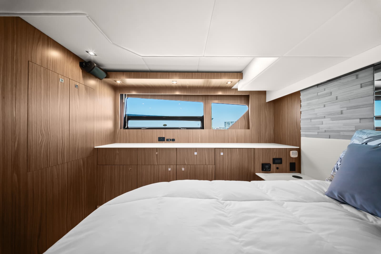 2025 Cruisers Yachts 50 Cantius - Photo 78
