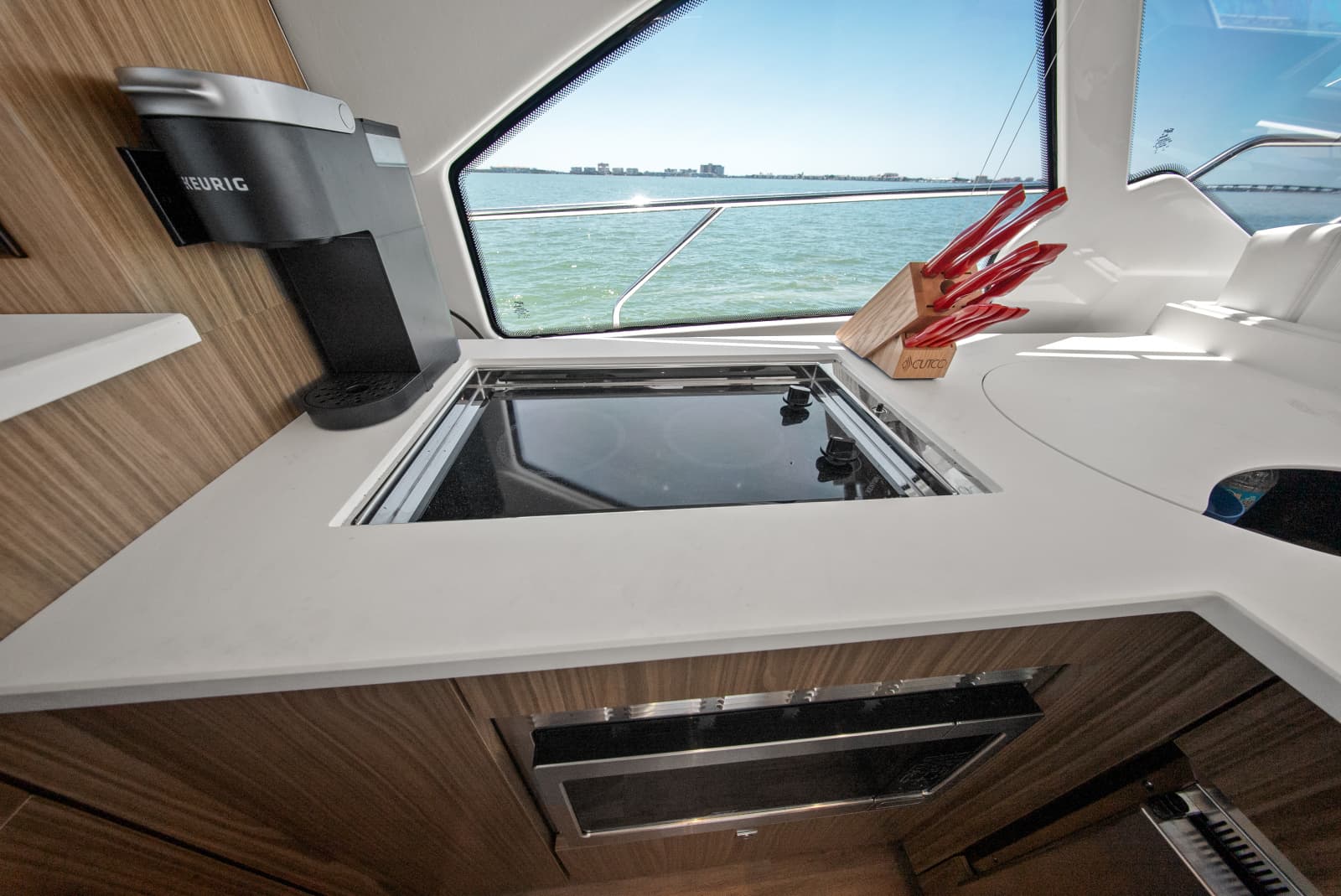 2025 Cruisers Yachts 50 Cantius - Photo 40