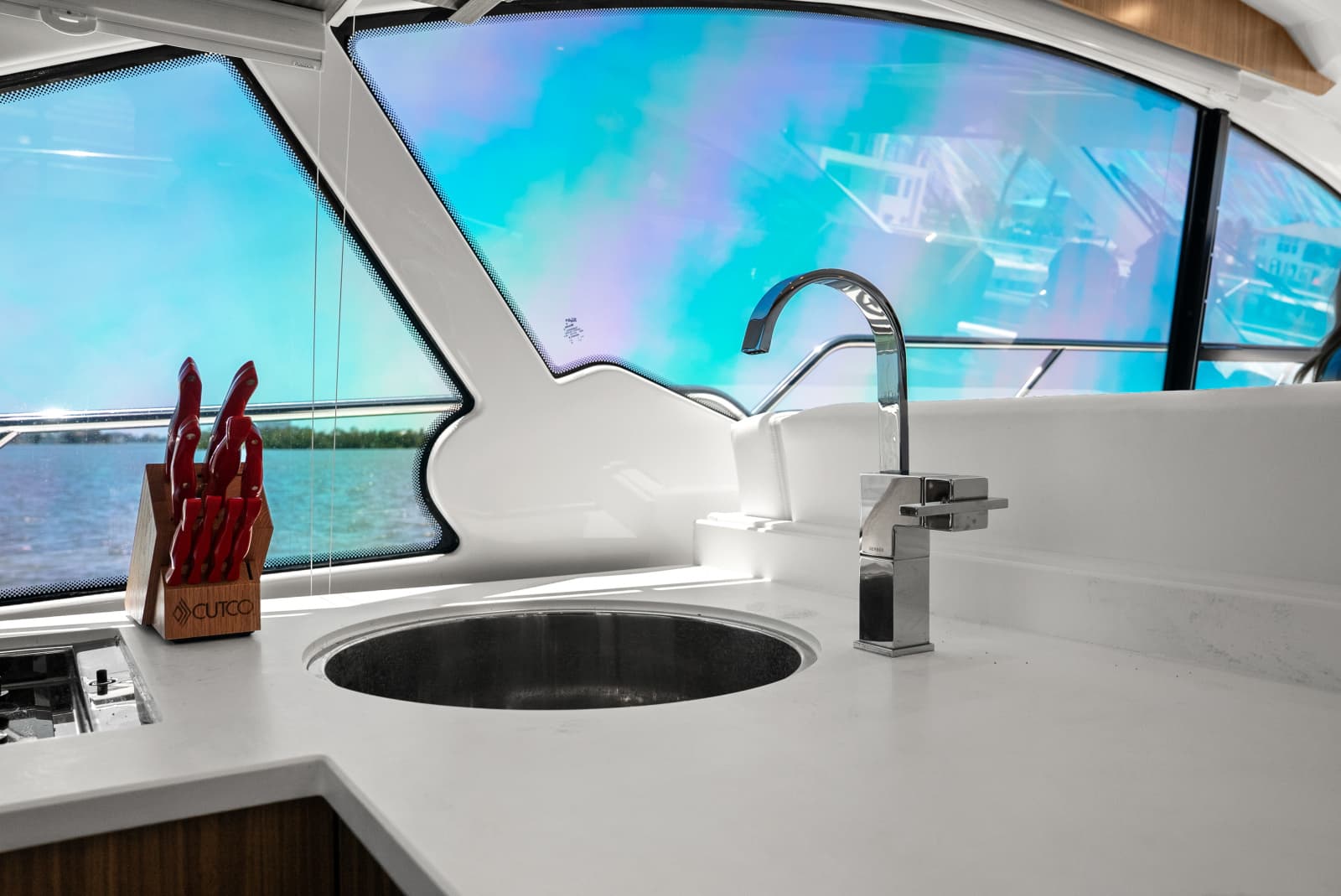 2025 Cruisers Yachts 50 Cantius - Photo 39