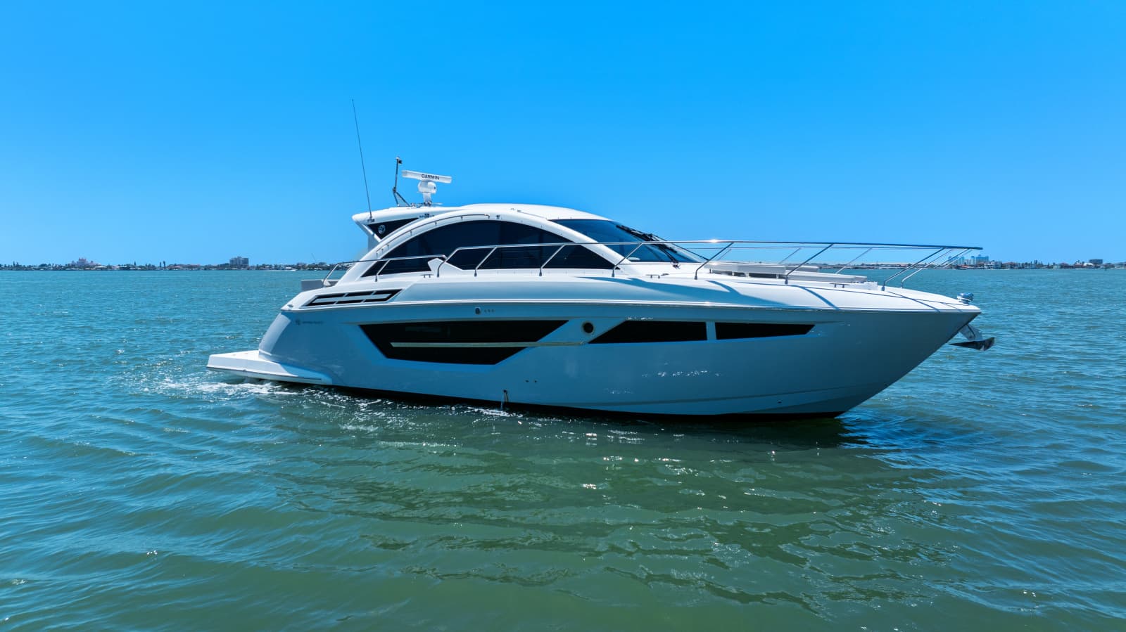 2025 Cruisers Yachts 50 Cantius - Photo 2