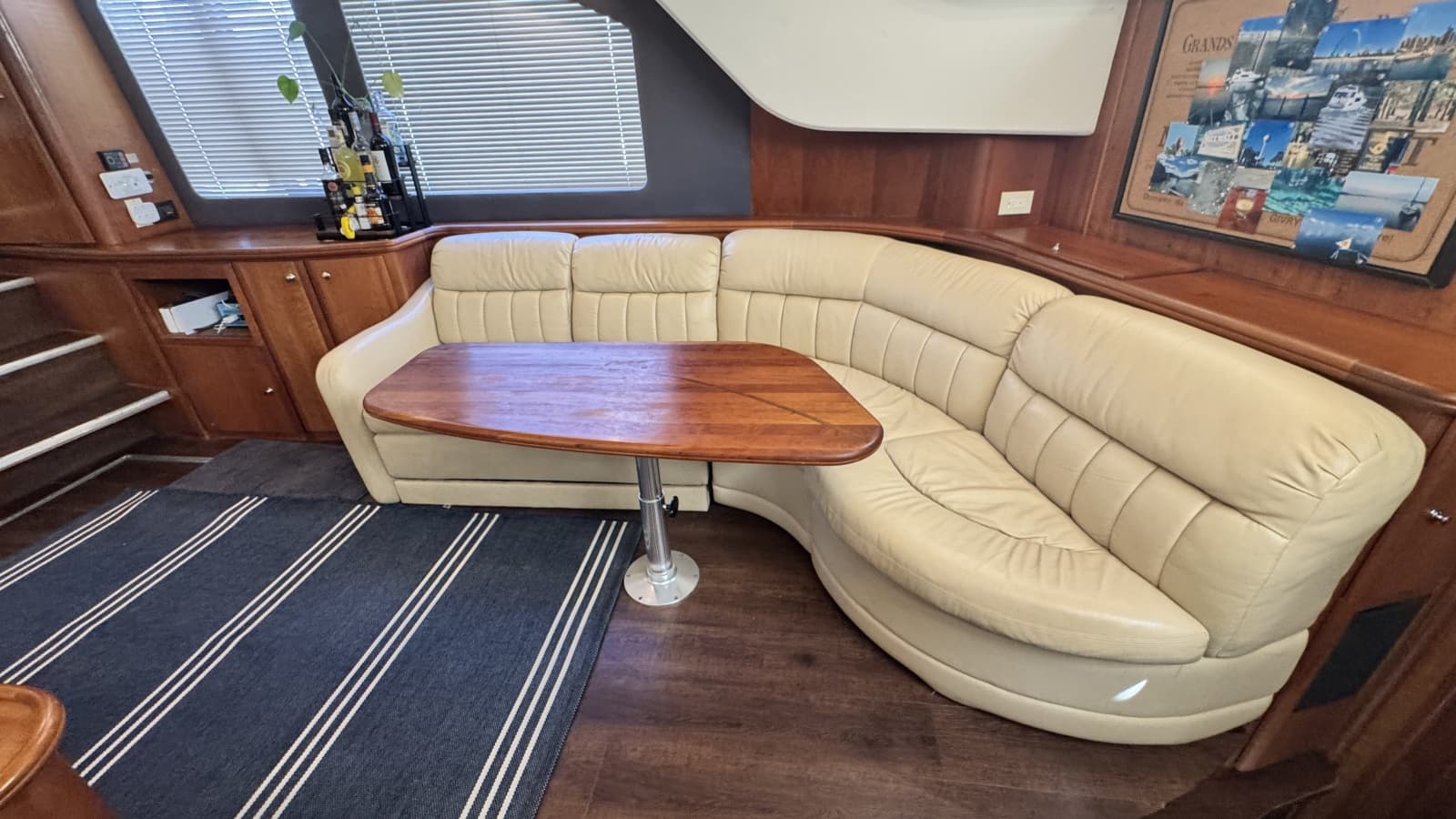 2003 Silverton 43 Motor Yacht - Photo 36