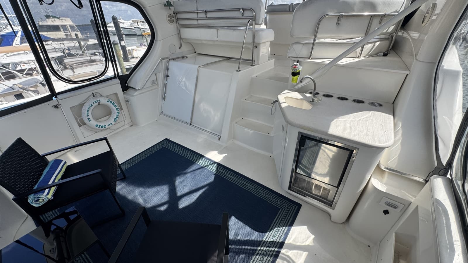 2003 Silverton 43 Motor Yacht - Photo 11