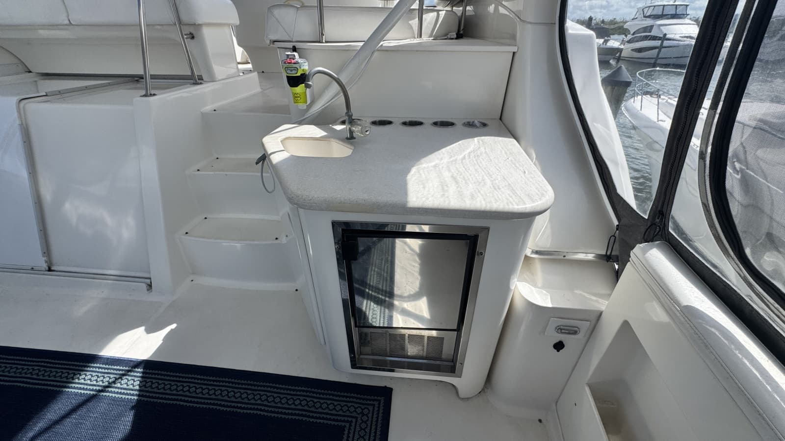 2003 Silverton 43 Motor Yacht - Photo 12