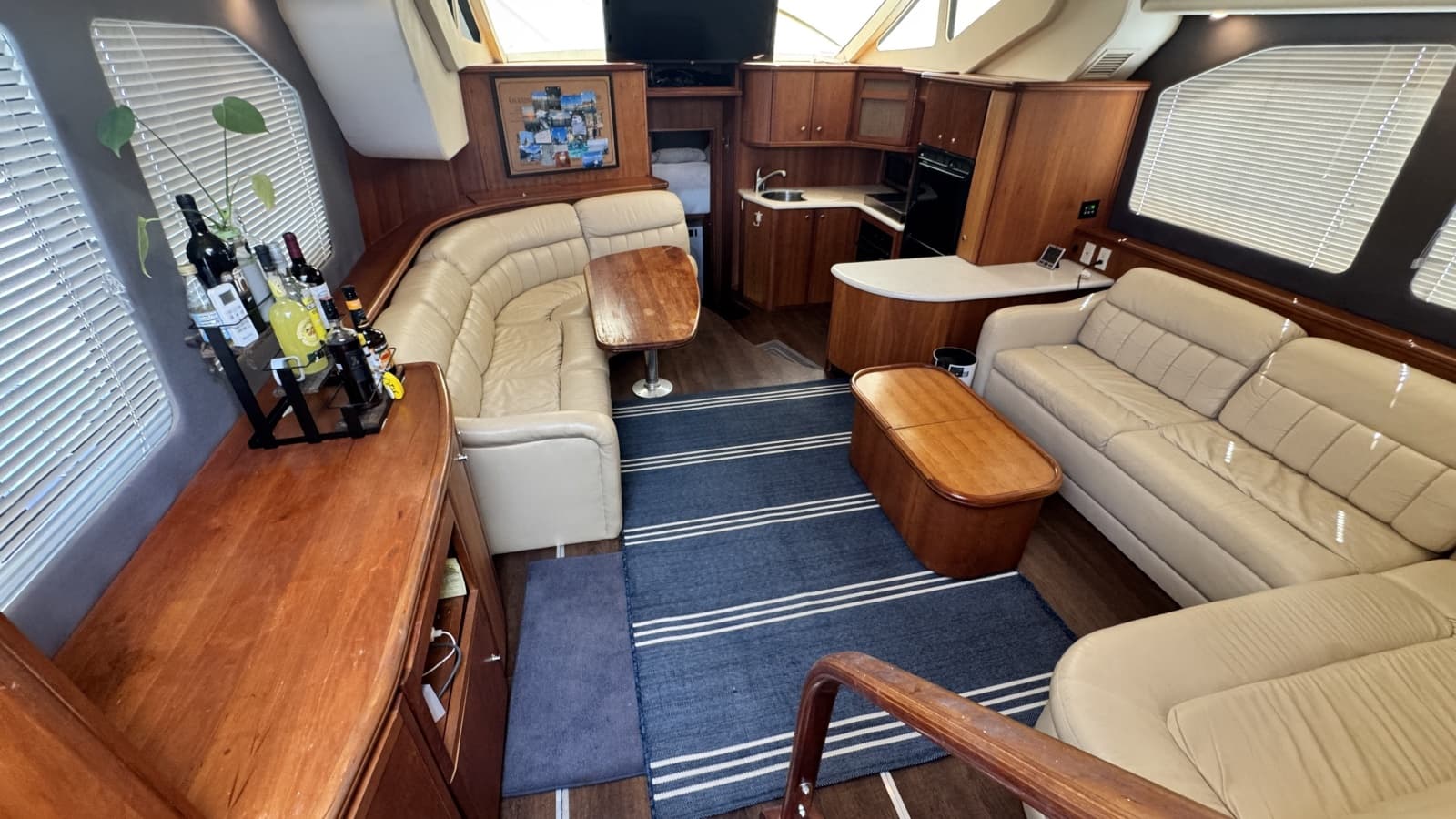 2003 Silverton 43 Motor Yacht - Photo 31