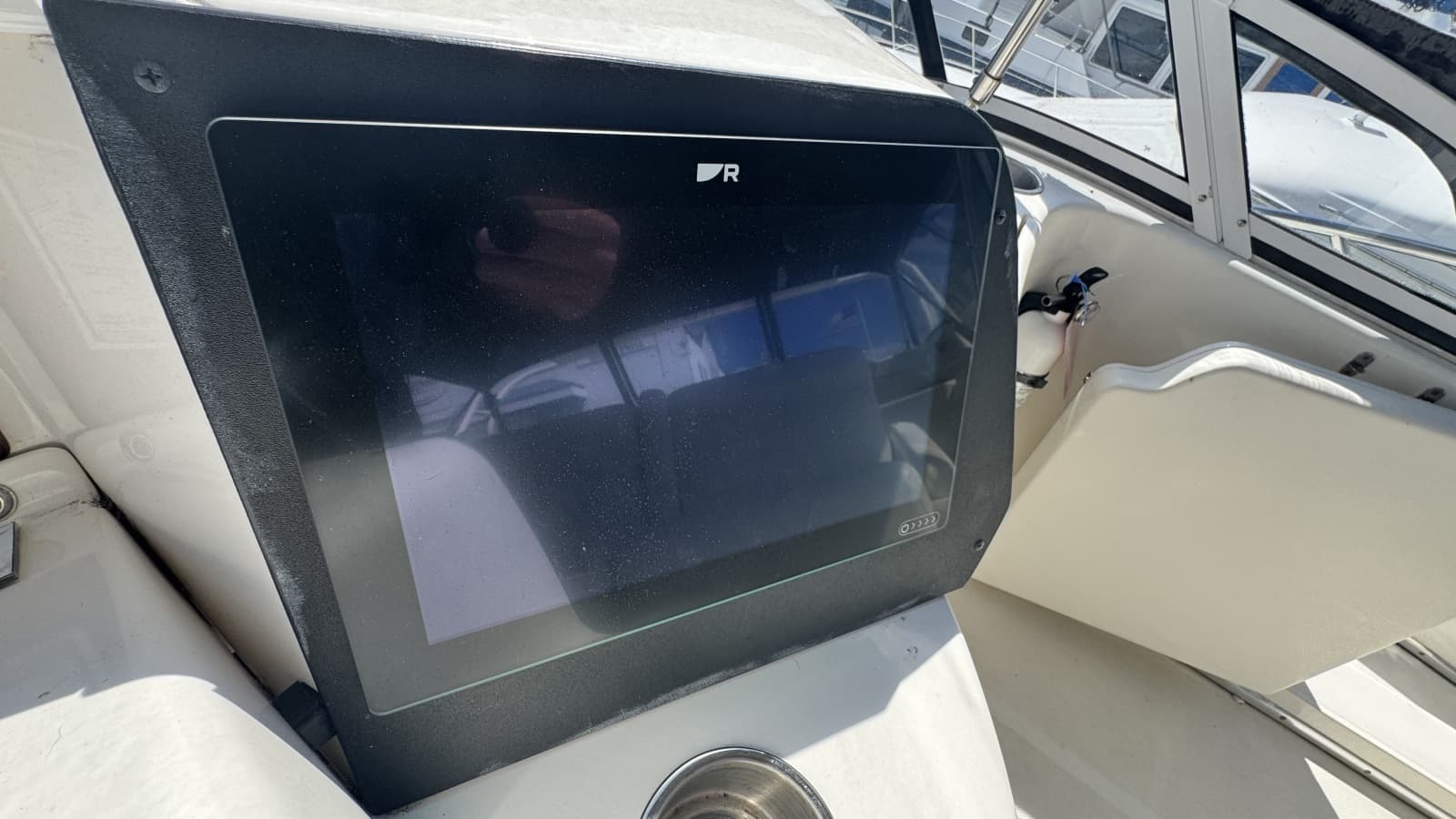 2003 Silverton 43 Motor Yacht - Photo 20