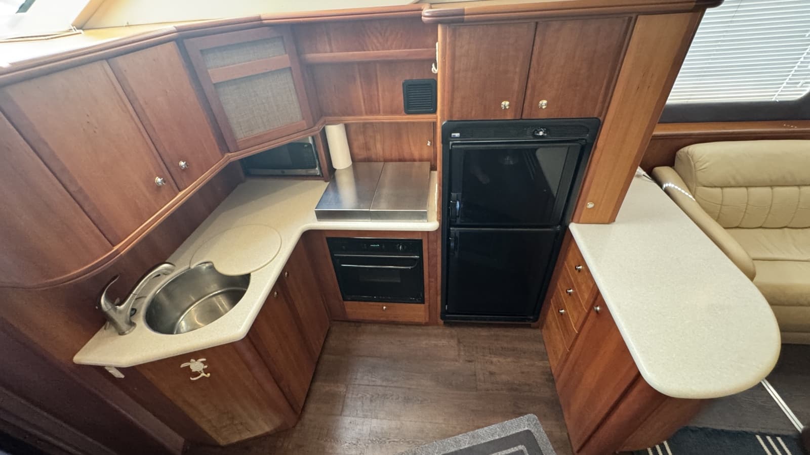 2003 Silverton 43 Motor Yacht - Photo 40