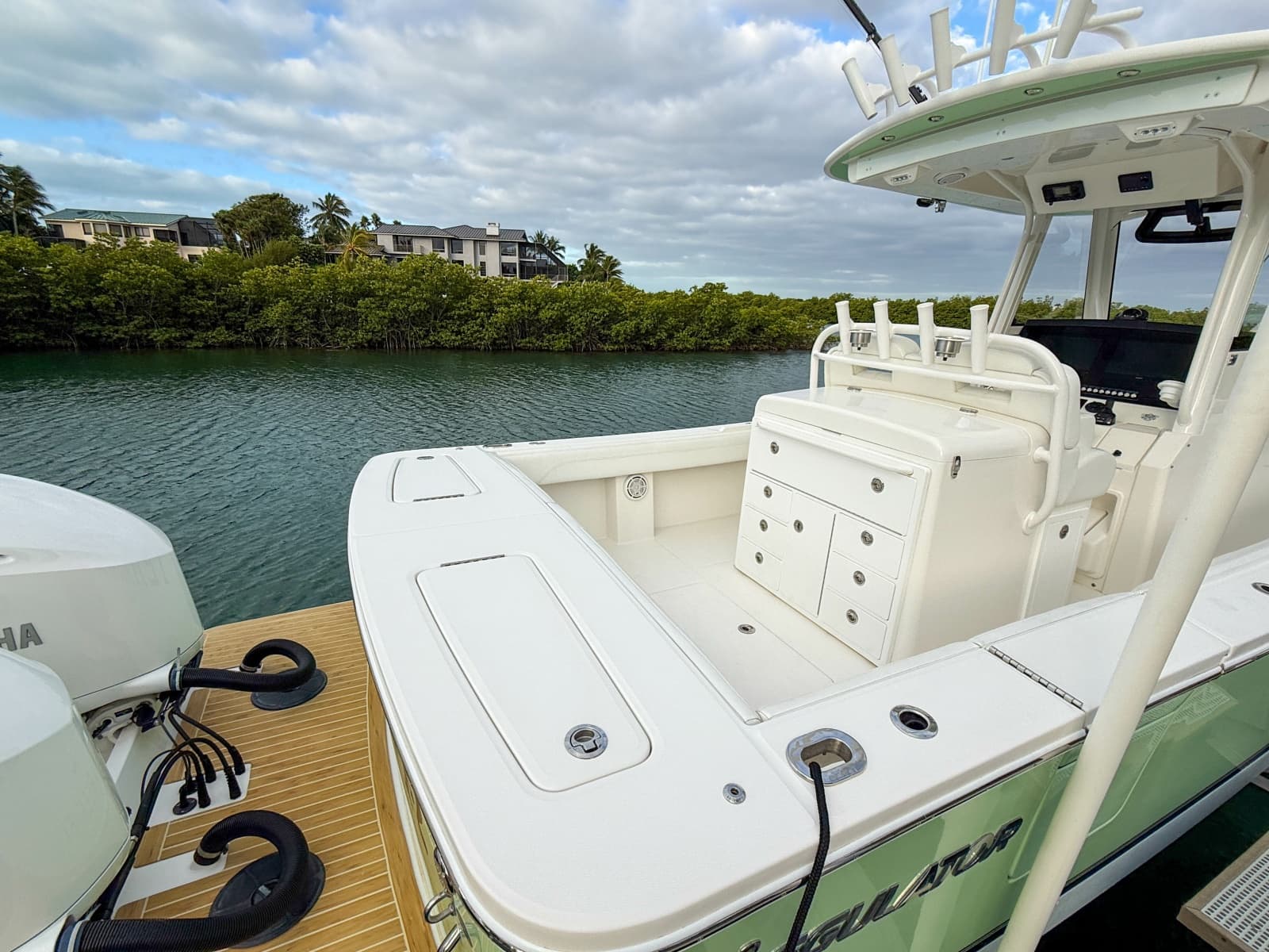 2020 Regulator 31 - Photo 37
