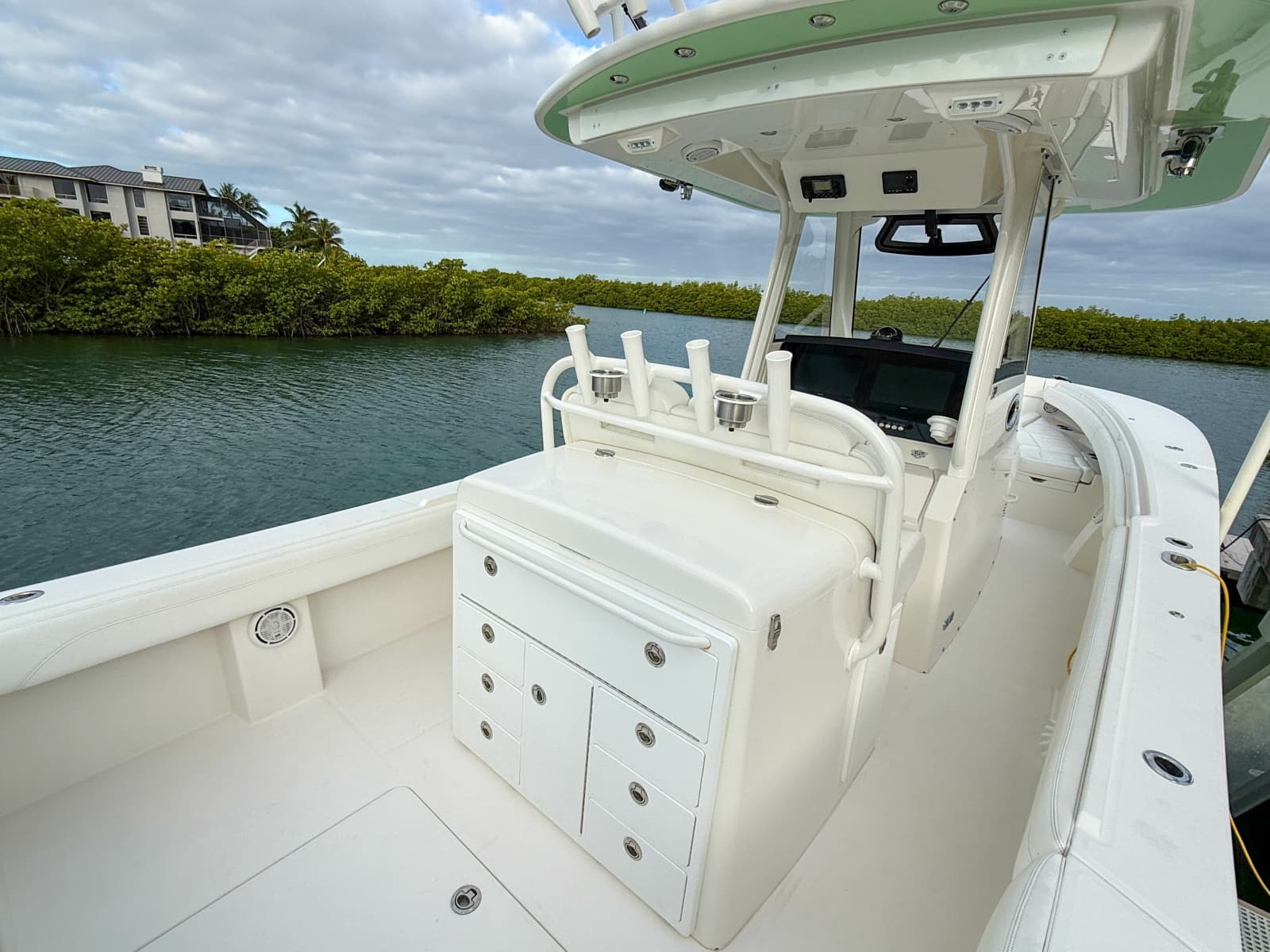 2020 Regulator 31 - Photo 38