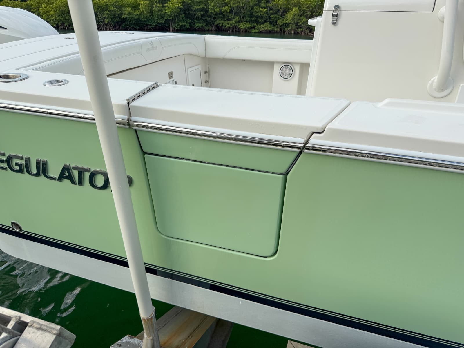 2020 Regulator 31 - Photo 8