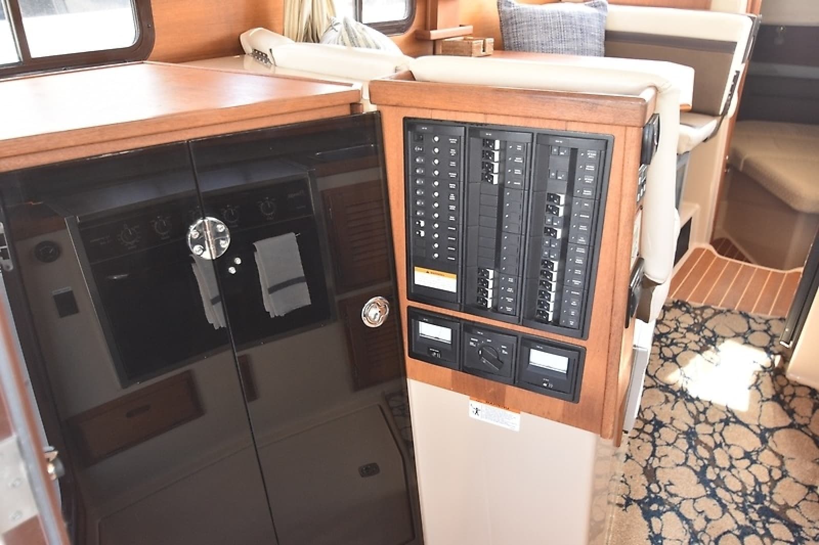 2014 Ranger Tugs 29 Classic - Photo 10