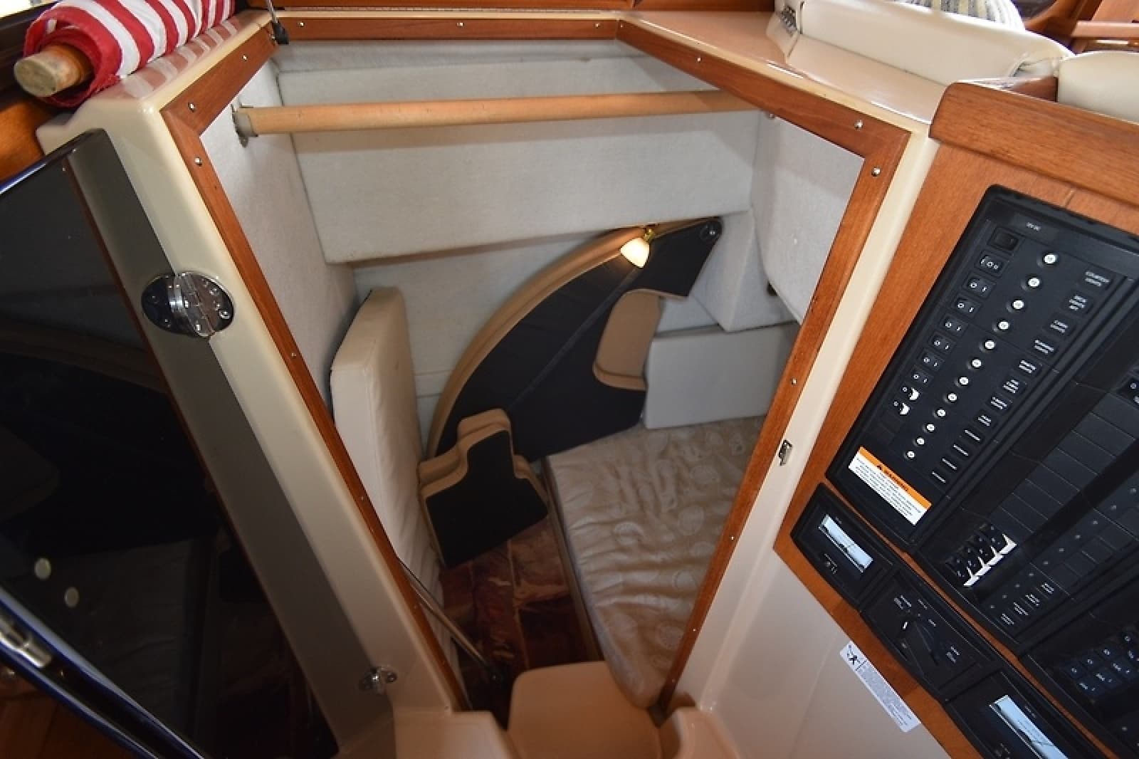 2014 Ranger Tugs 29 Classic - Photo 26