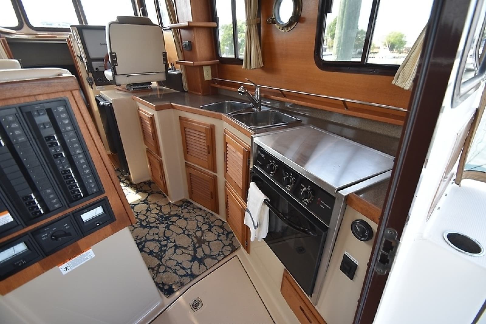 2014 Ranger Tugs 29 Classic - Photo 13