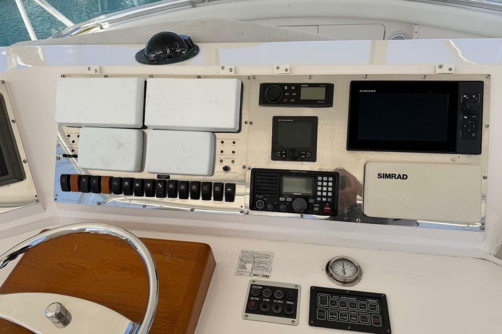 1995 Bertram 60 Convertible - Photo 39