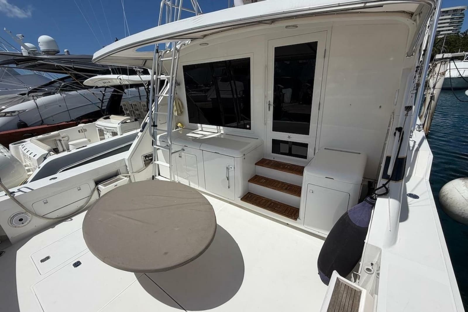 1995 Bertram 60 Convertible - Photo 44