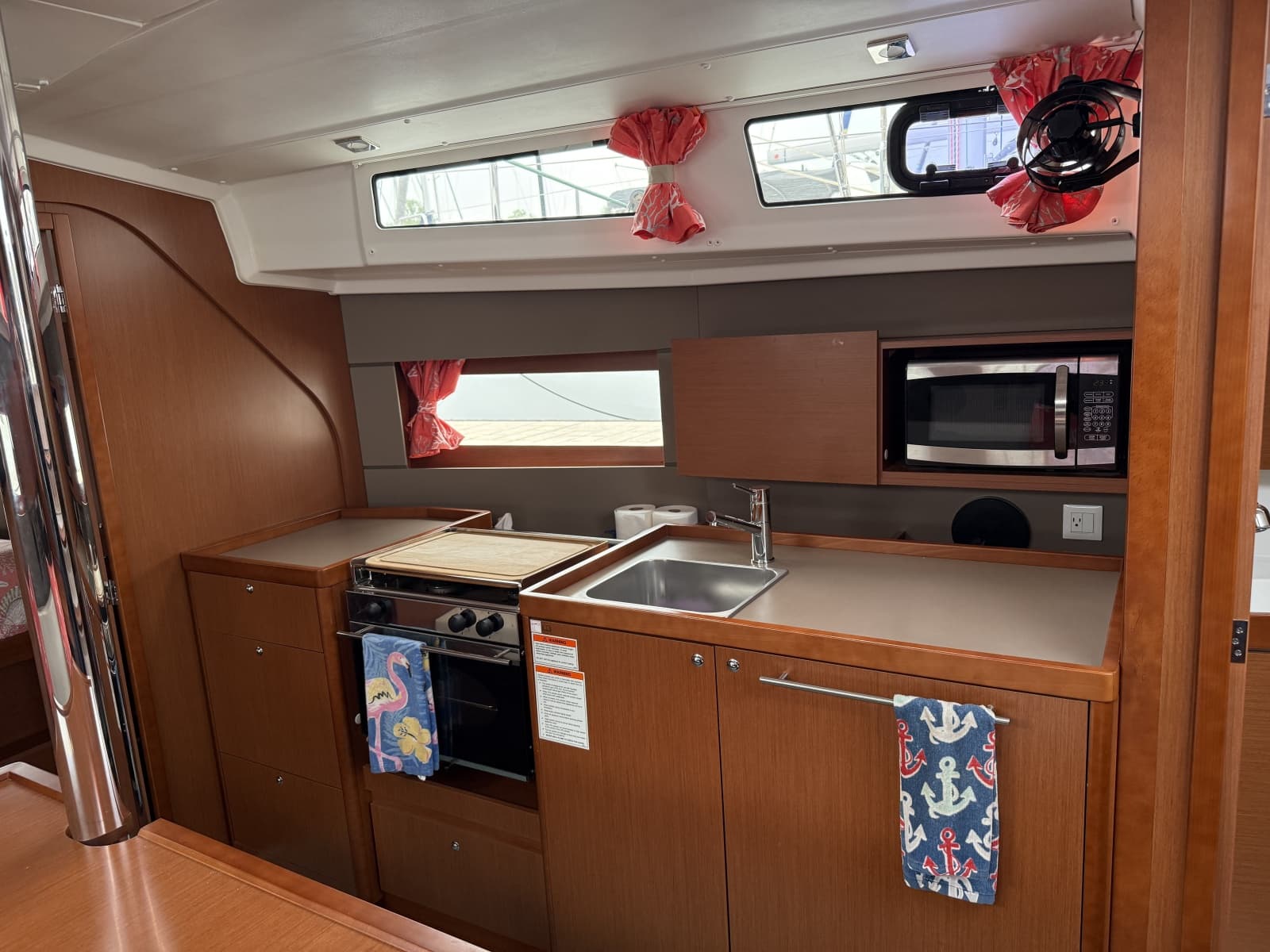 2016 Beneteau Oceanis - Photo 32