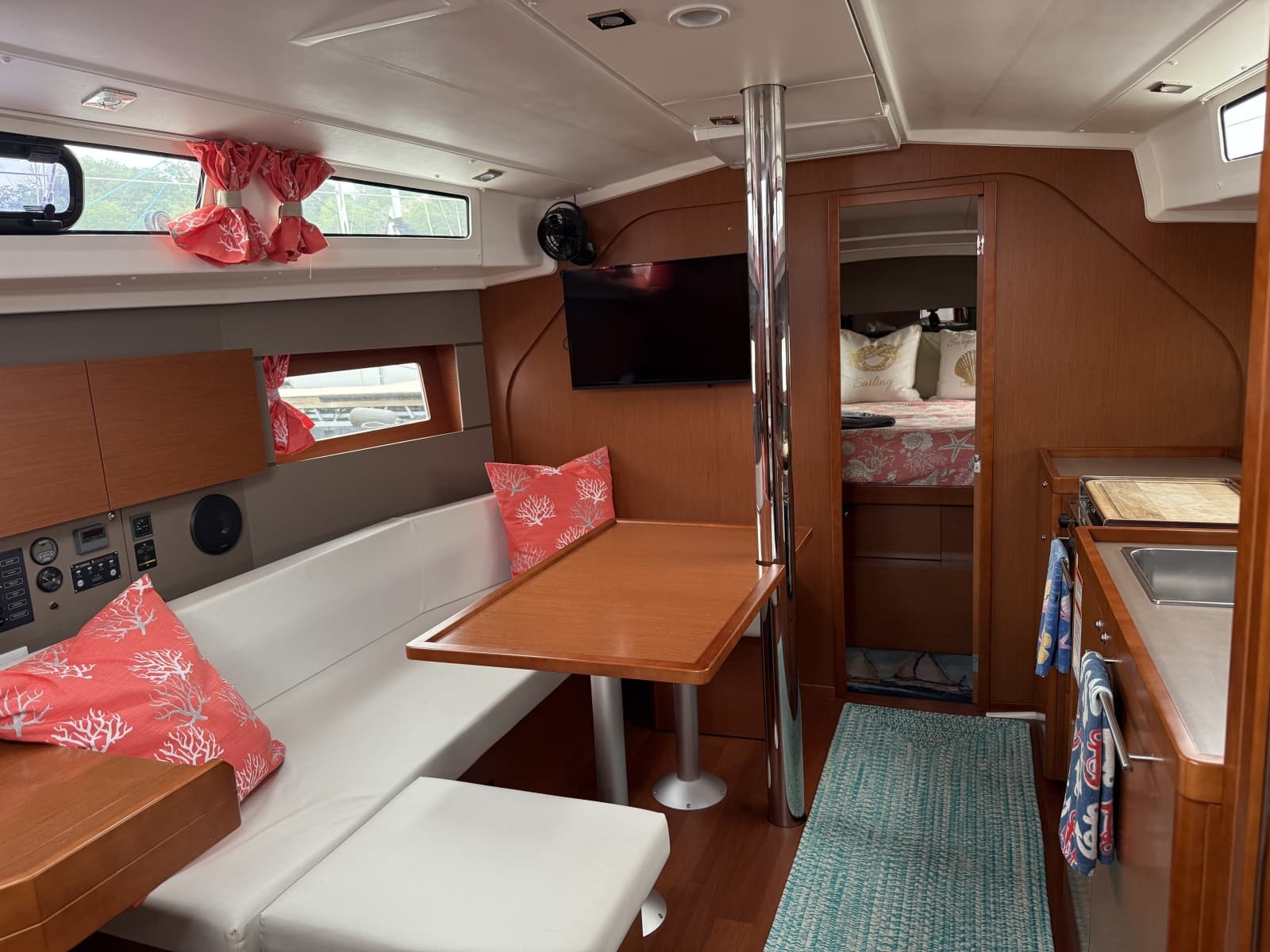 2016 Beneteau Oceanis - Photo 27