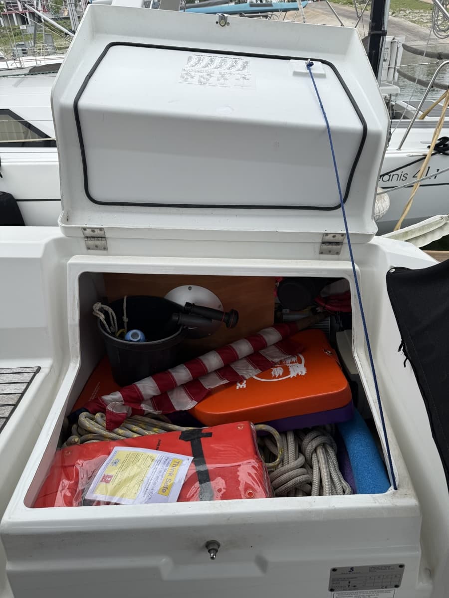 2016 Beneteau Oceanis - Photo 17