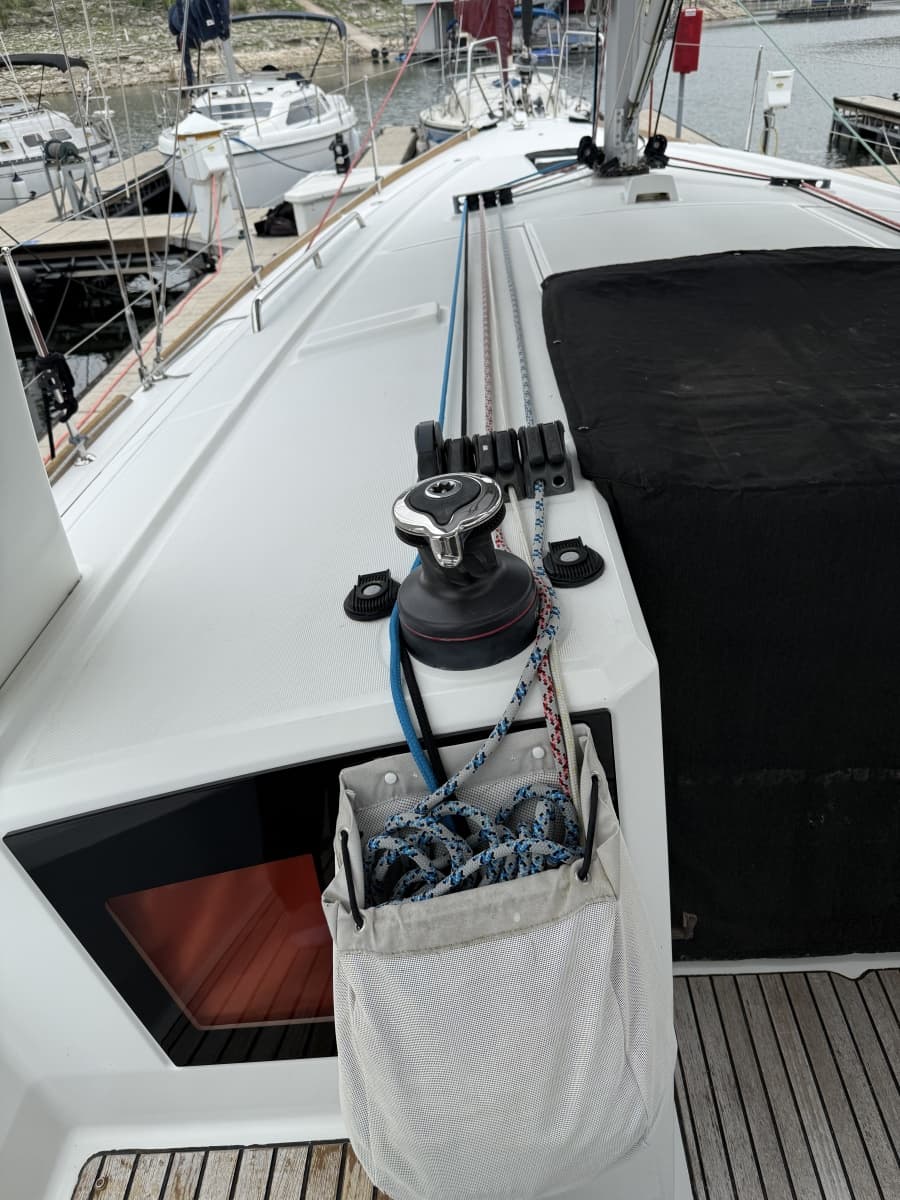 2016 Beneteau Oceanis - Photo 24