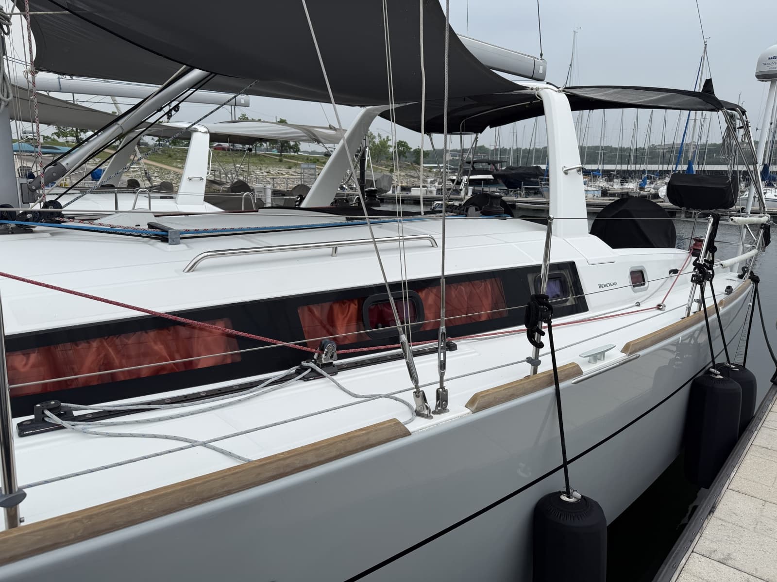 2016 Beneteau Oceanis - Photo 20