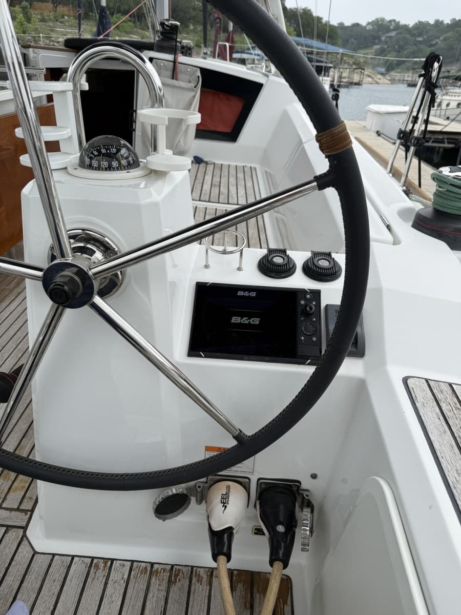 2016 Beneteau Oceanis - Photo 16