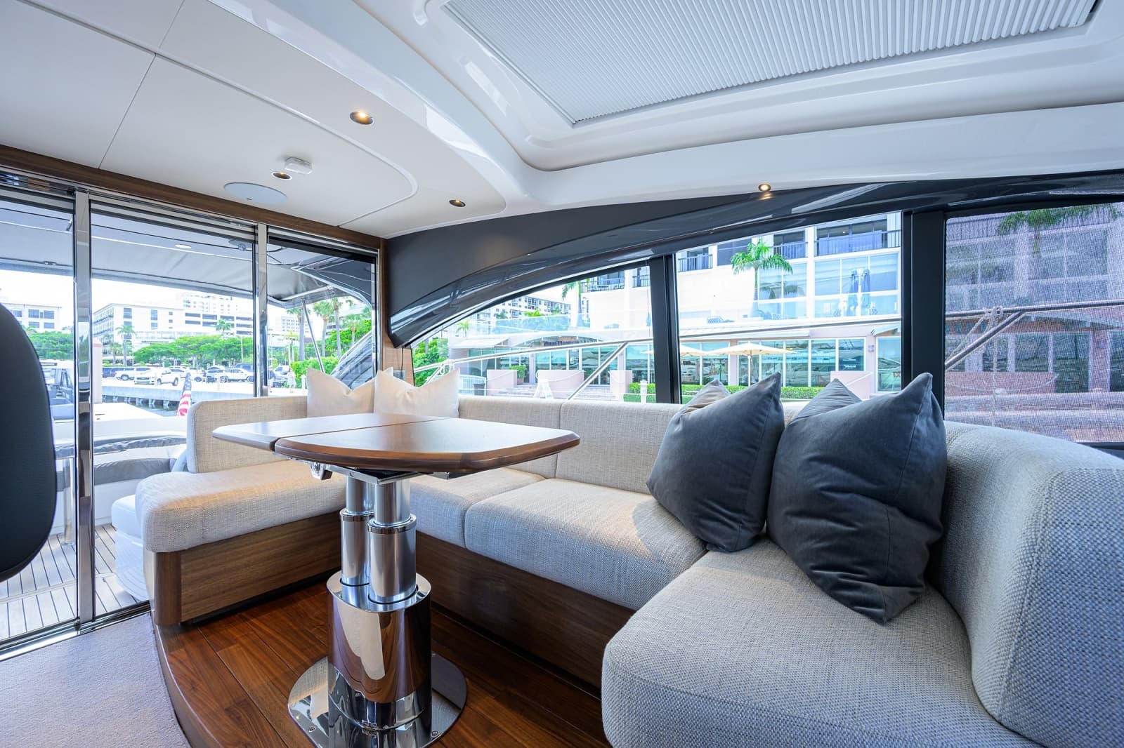 2026 Princess V50 Deck Salon - Photo 6