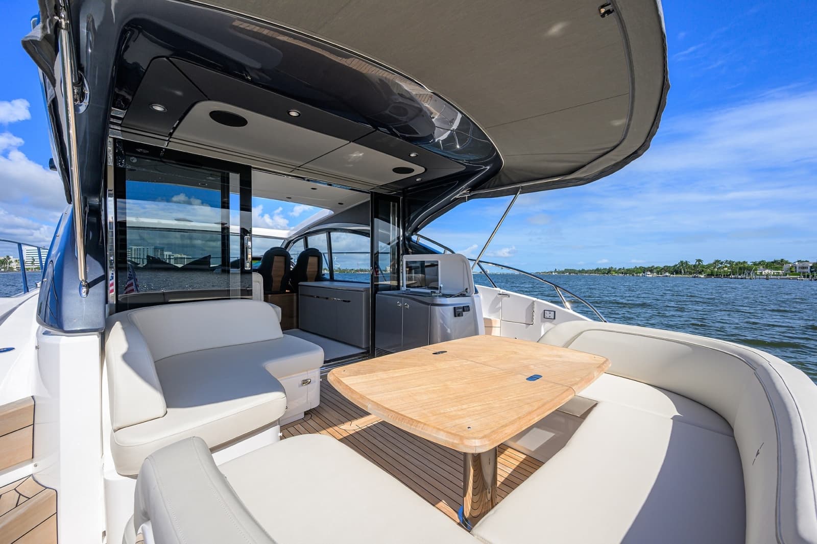 2026 Princess V50 Deck Salon - Photo 33