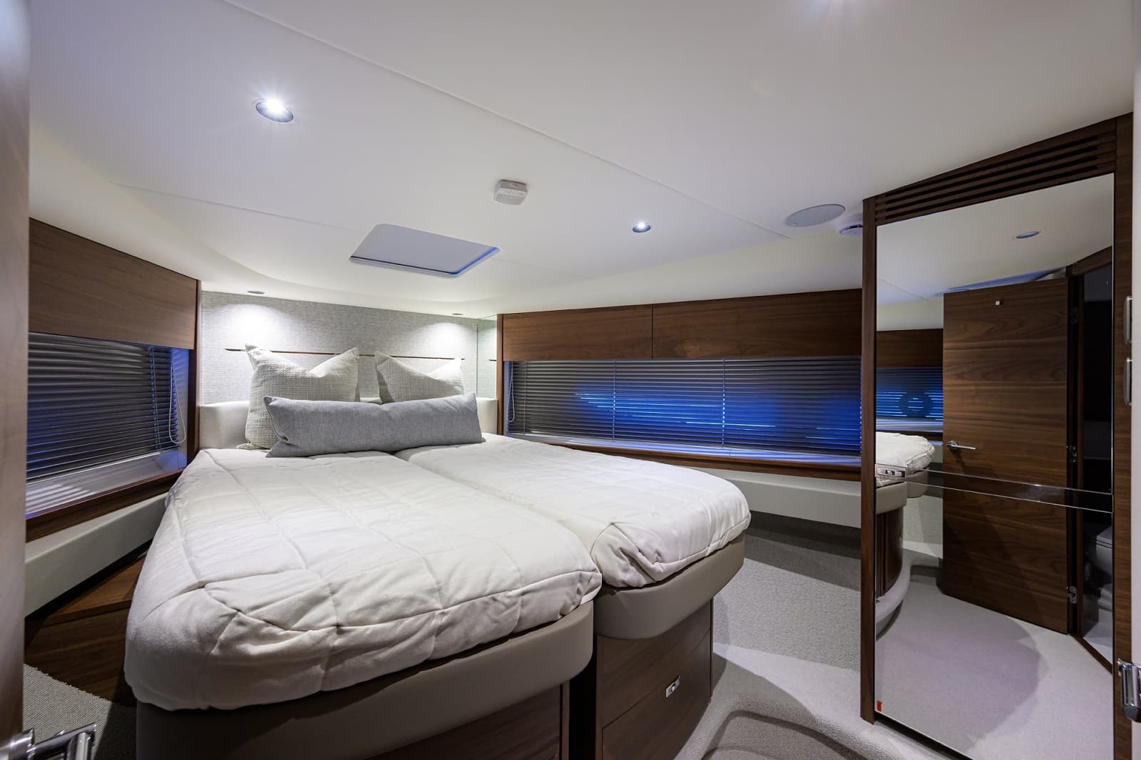 2026 Princess V50 Deck Salon - Photo 23