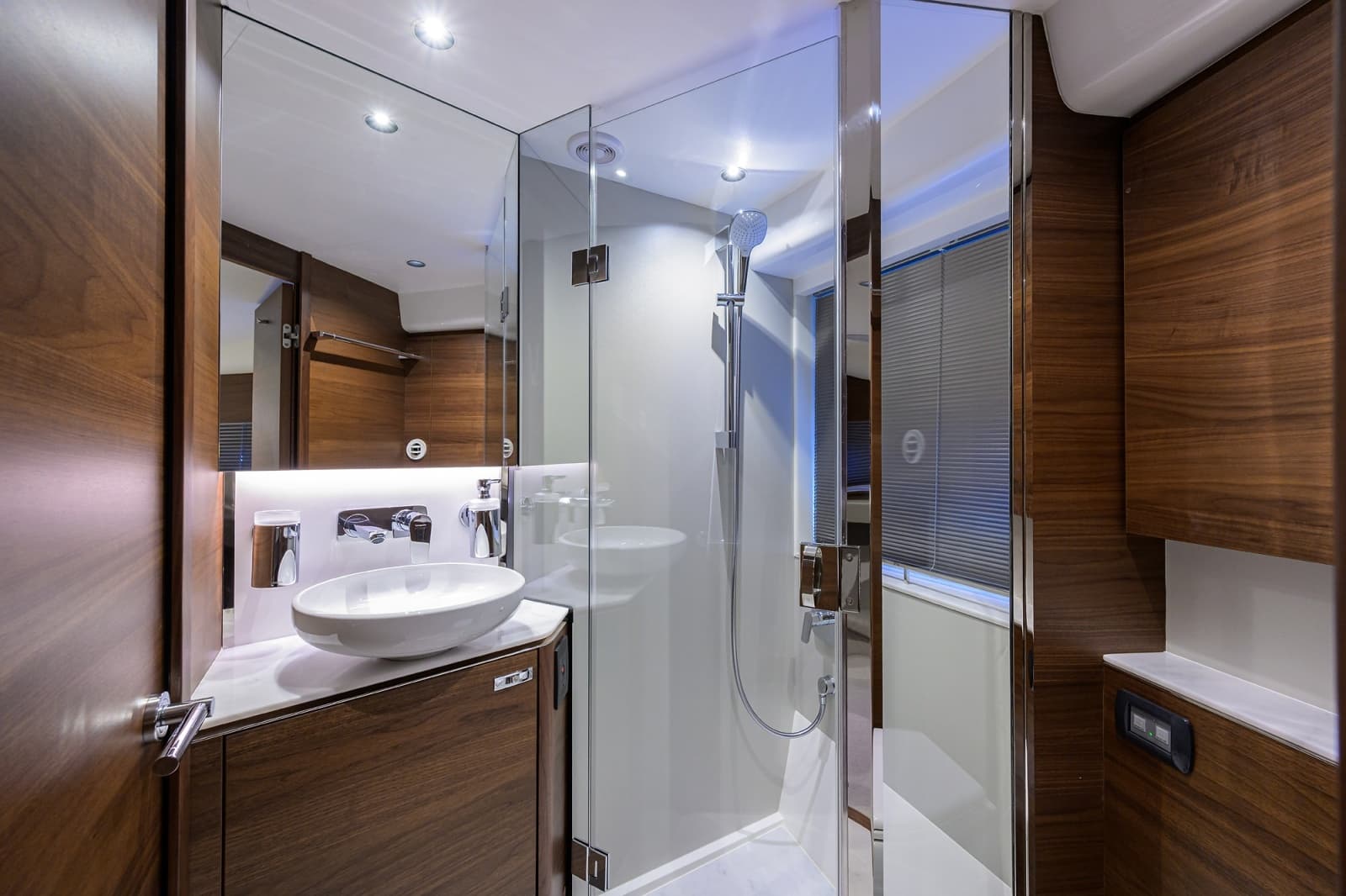 2026 Princess V50 Deck Salon - Photo 26
