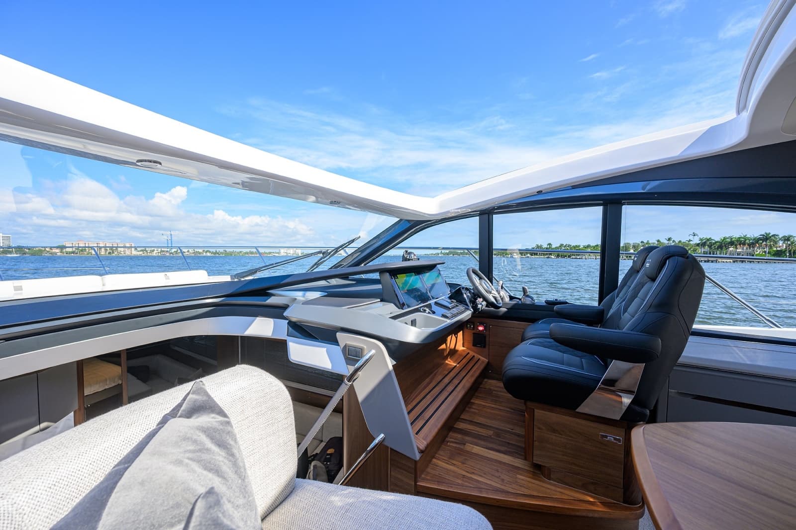 2026 Princess V50 Deck Salon - Photo 11