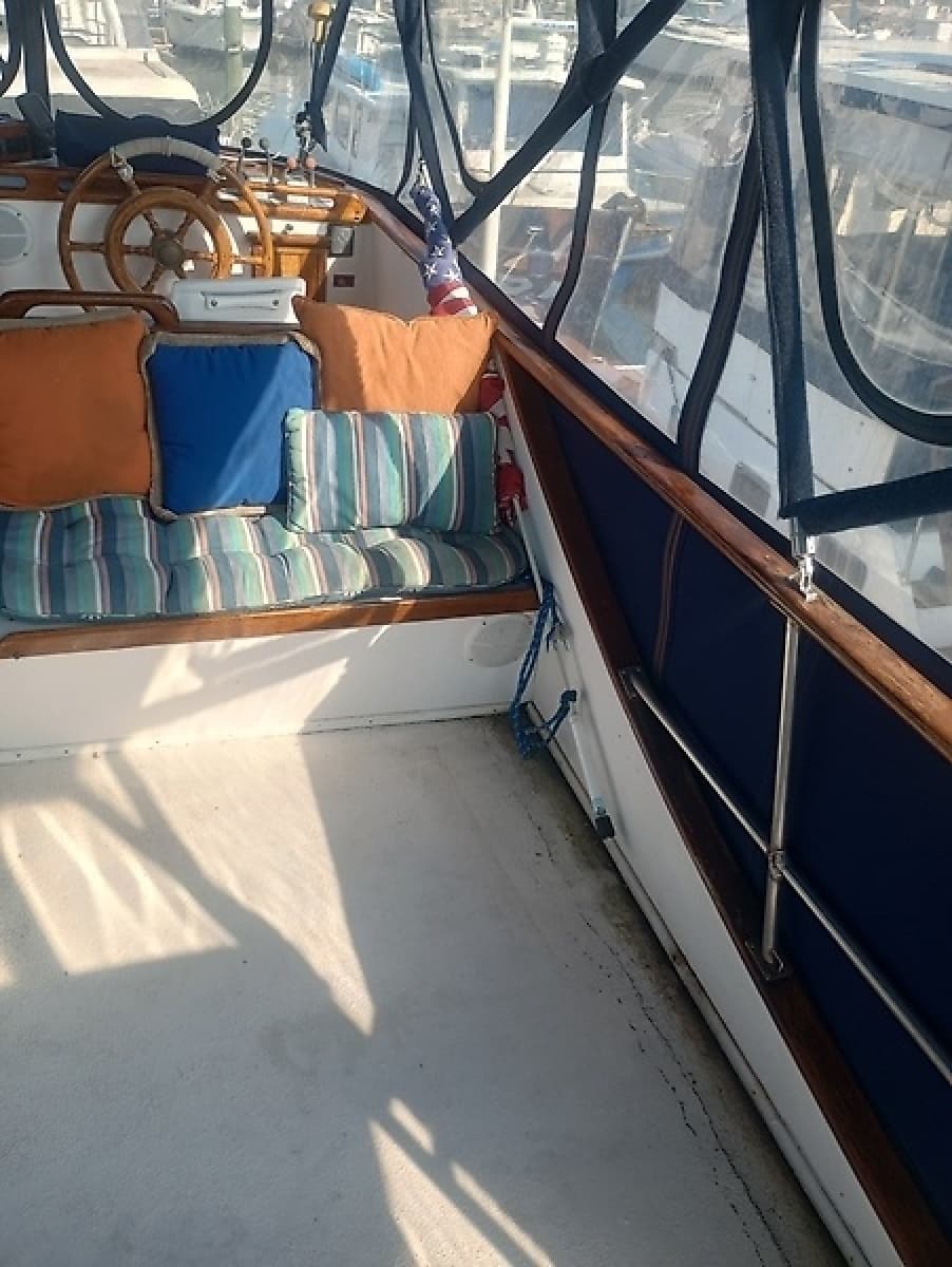 1981 Marine Trading 44 Double Cabin - Photo 16